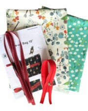 KIDS | 10'' MAKE-UP BAG KIT 1