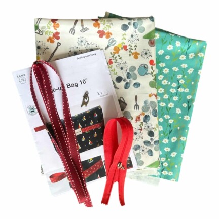 KIDS | 10'' MAKE-UP BAG KIT 1
